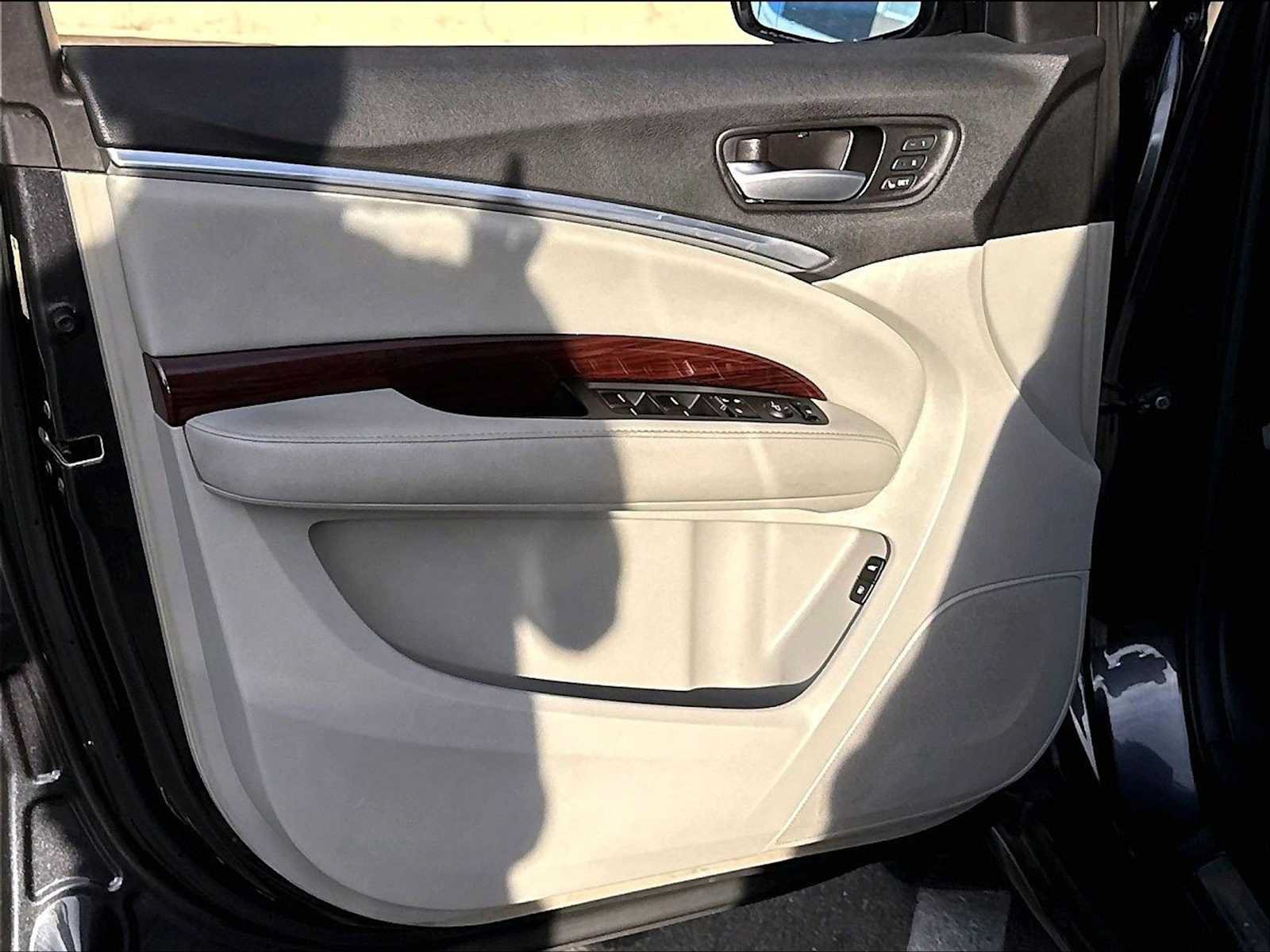 Used 2014 Acura MDX FWD image 24