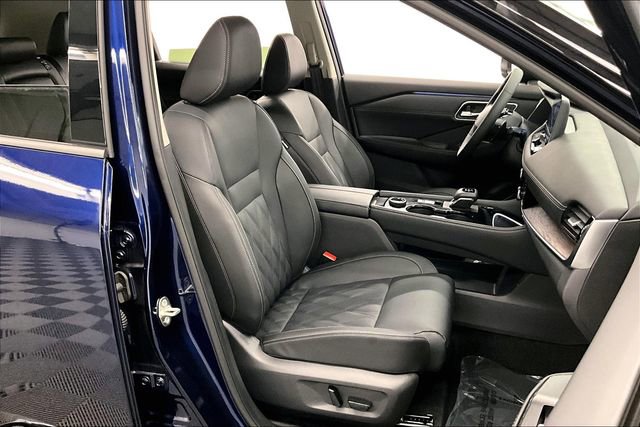New 2025 Nissan Rogue Platinum w/ Platinum Premium Package image 37