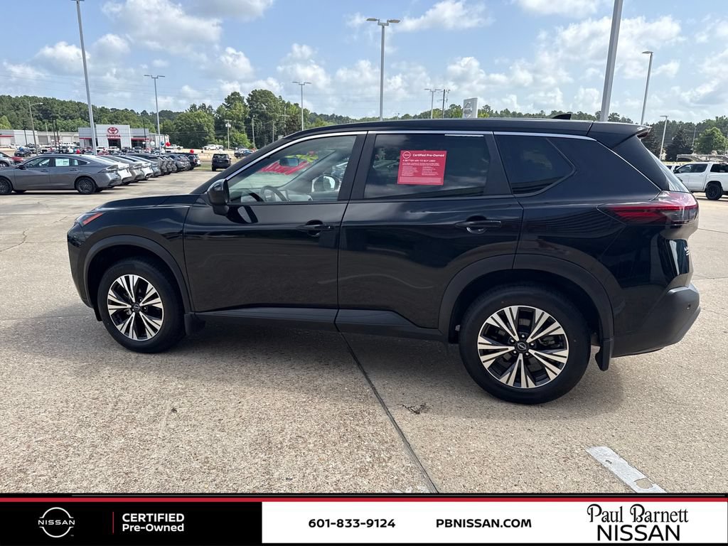 Certified 2023 Nissan Rogue SV FWD image 17