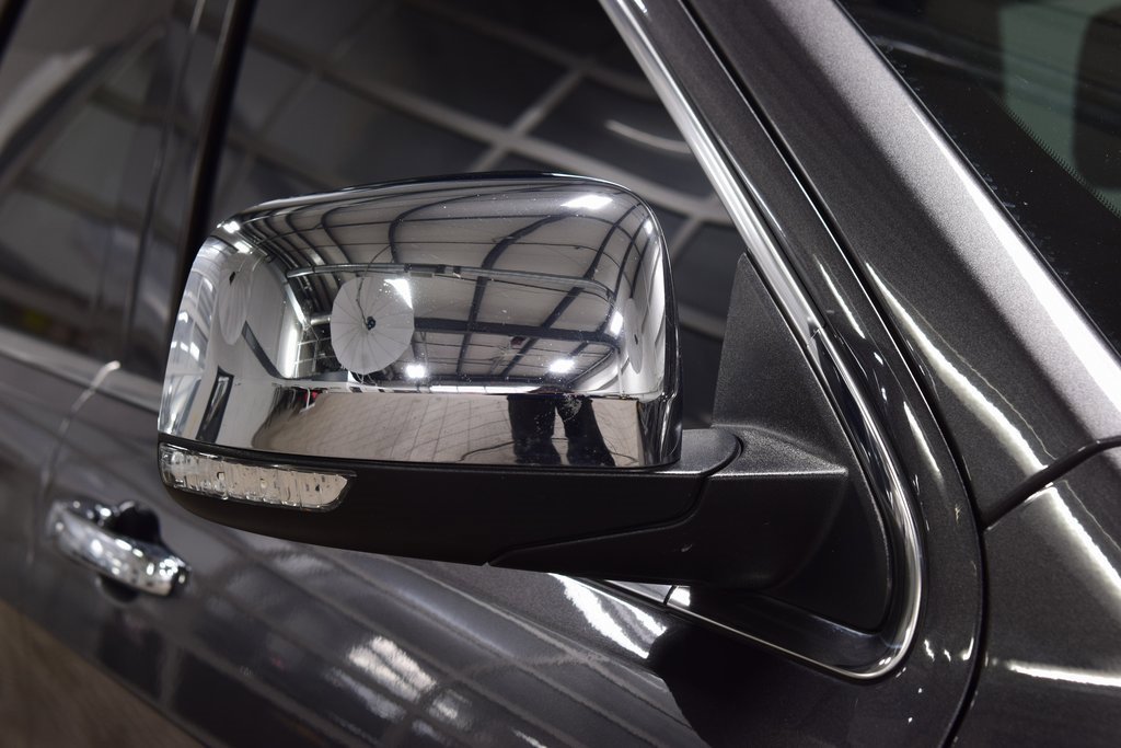 Used 2017 Jeep Grand Cherokee Limited image 17