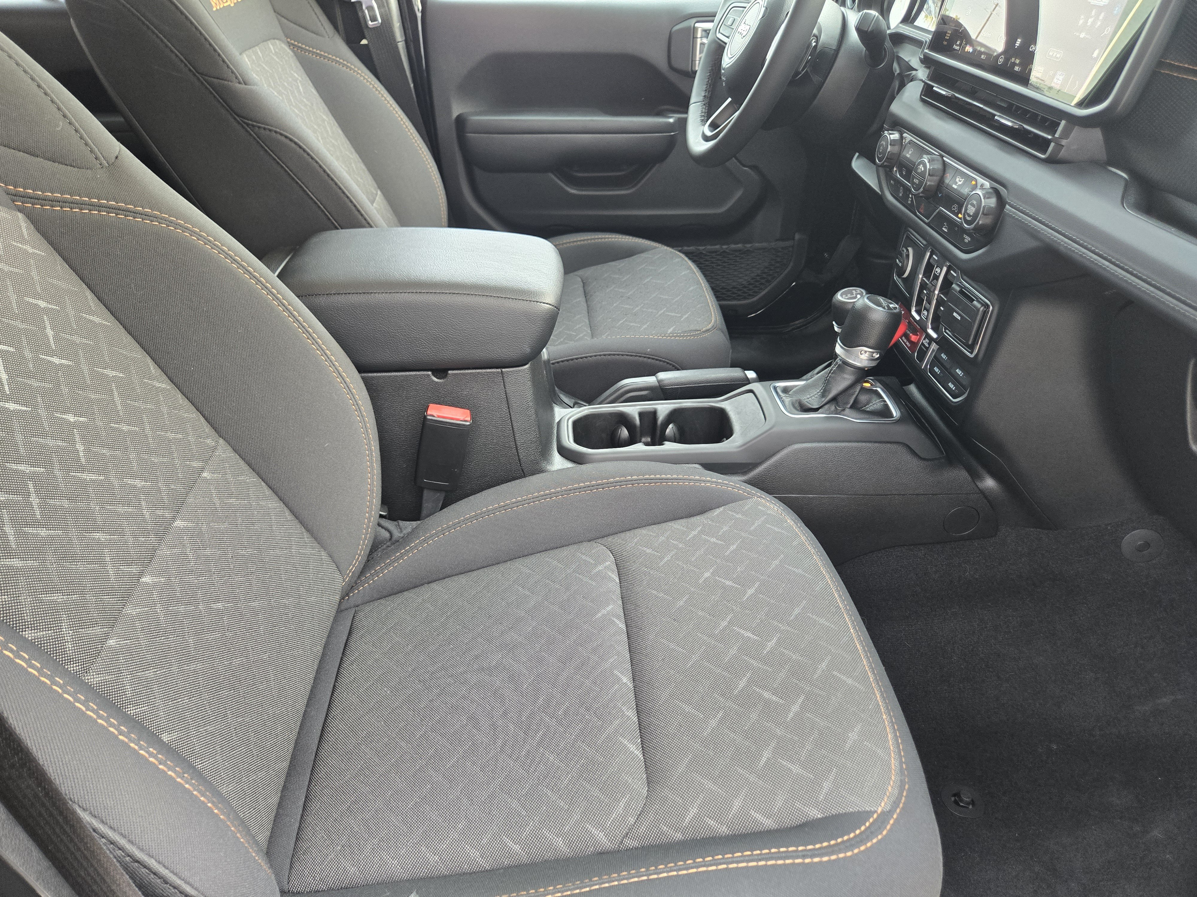 Certified 2026 Jeep Gladiator Mojave AWD/4WD image 16