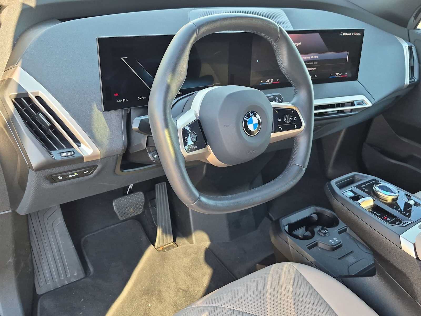 Used 2026 BMW iX xDrive45 AWD/4WD image 10