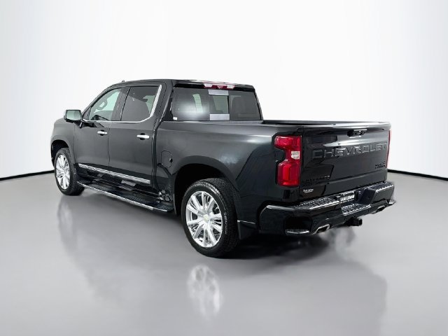 Used 2024 Chevrolet Silverado 1500 High Country w/ Technology Package AWD/4WD image 5