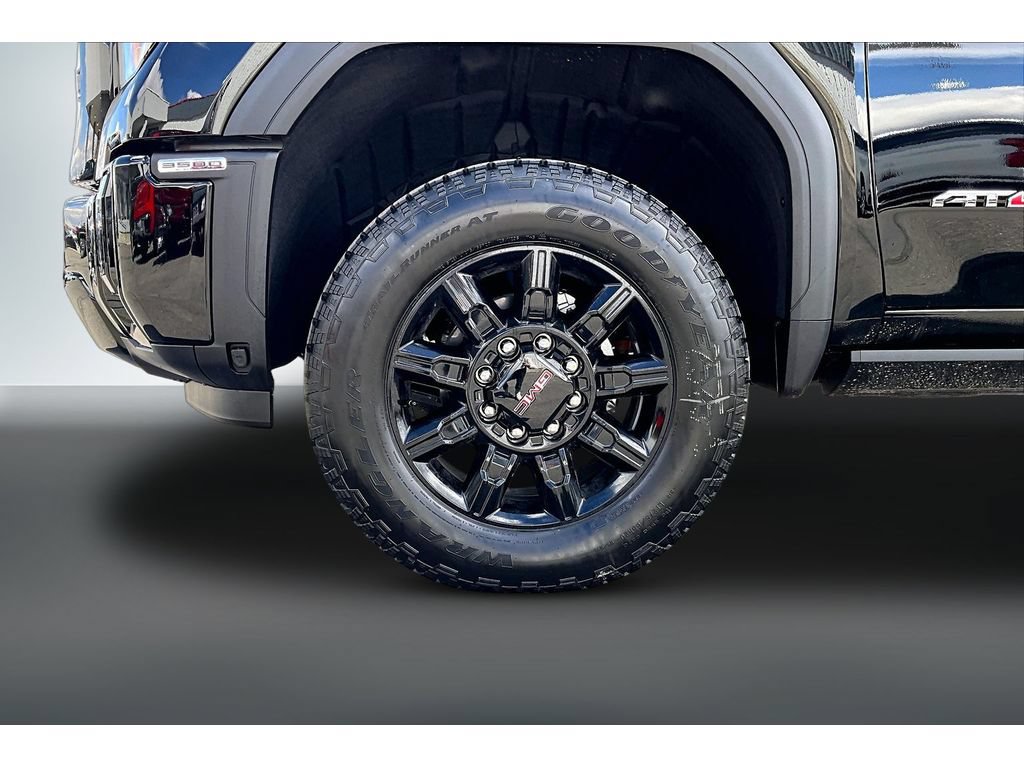 New 2026 GMC Sierra 3500 AT4 w/ AT4 Premium Plus Package AWD/4WD image 10