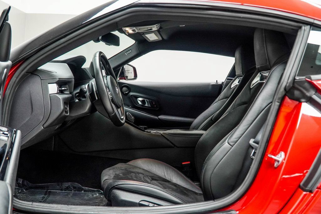Used 2021 Toyota Supra w/ Safety & Technology Package RWD image 41