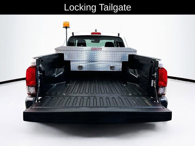 Used 2022 Toyota Tacoma SR image 19
