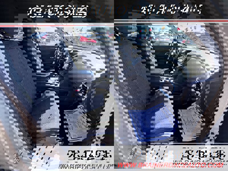 Used 2015 Chevrolet Equinox LT w/ Driver Convenience Package image 11