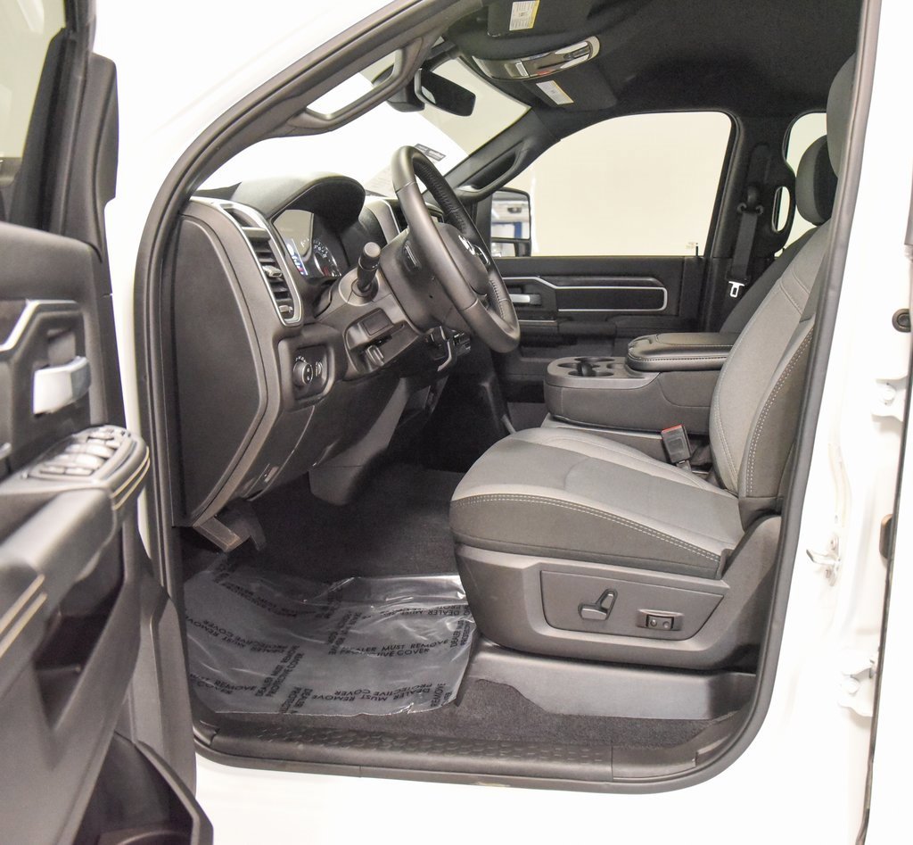 Used 2024 RAM 2500 Big Horn w/ Towing Technology Group image 8
