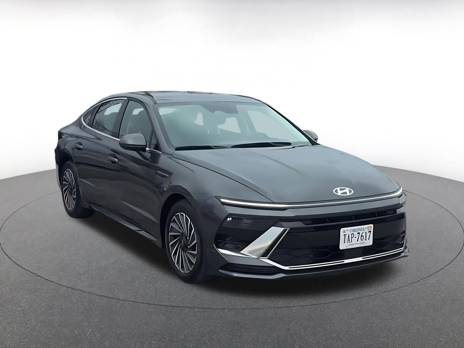 Used 2025 Hyundai Sonata SEL FWD image 3