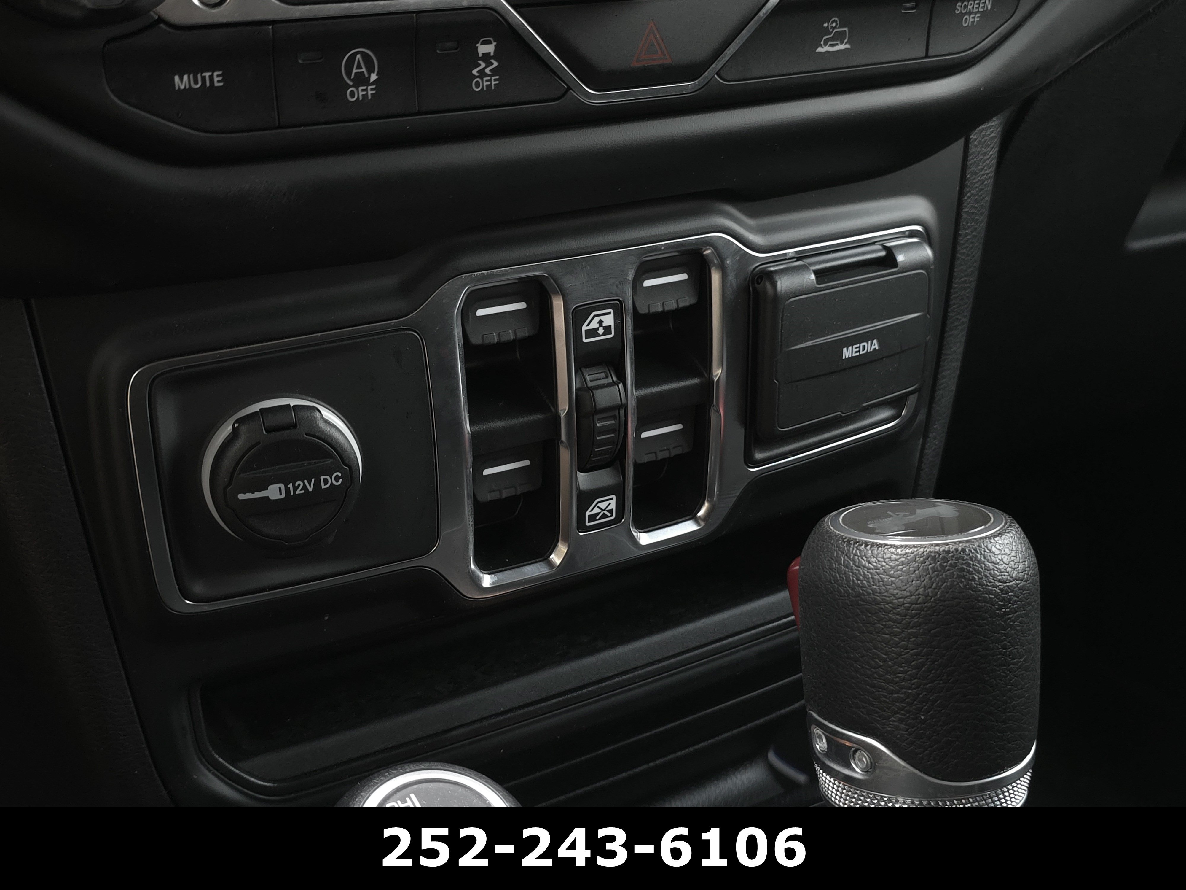 Used 2023 Jeep Wrangler Unlimited Sport AWD/4WD image 14