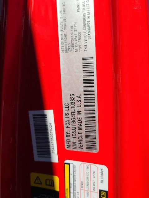 Used 2024 Jeep Gladiator Rubicon w/ Technology Group image 27