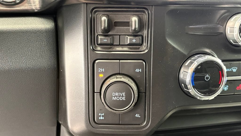 New 2026 Ford F250 Lariat w/ Black Appearance Package AWD/4WD image 42