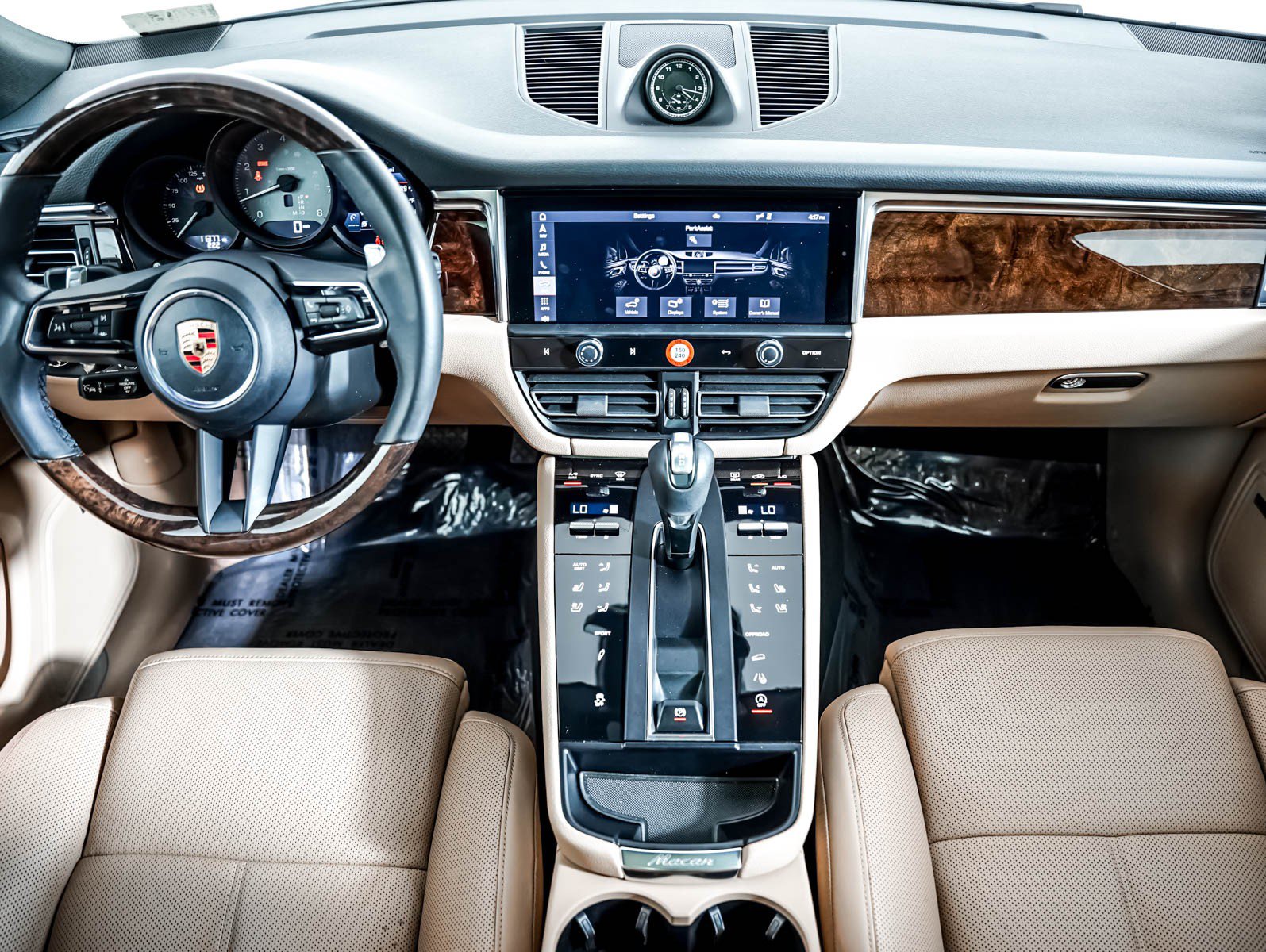 Certified 2025 Porsche Macan S AWD/4WD image 15