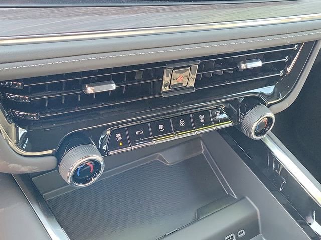 New 2026 Chevrolet Suburban LS w/ LPO, Dark Essentials Package image 29