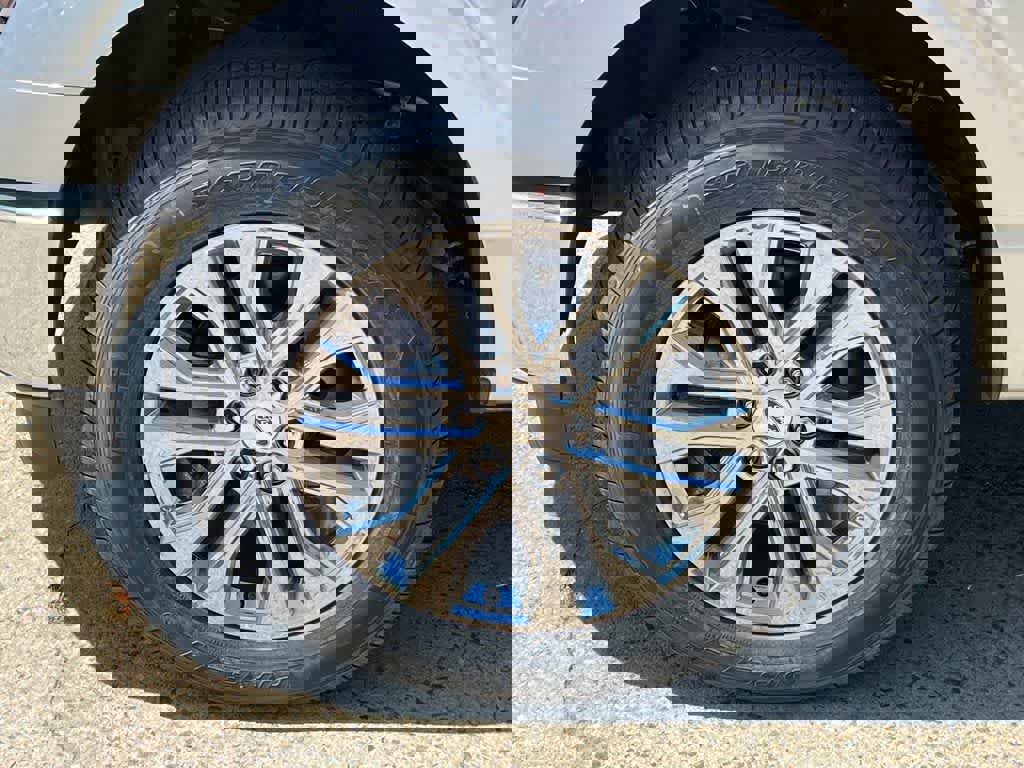 New 2025 Ford F150 XLT w/ Equipment Group 303A High image 9