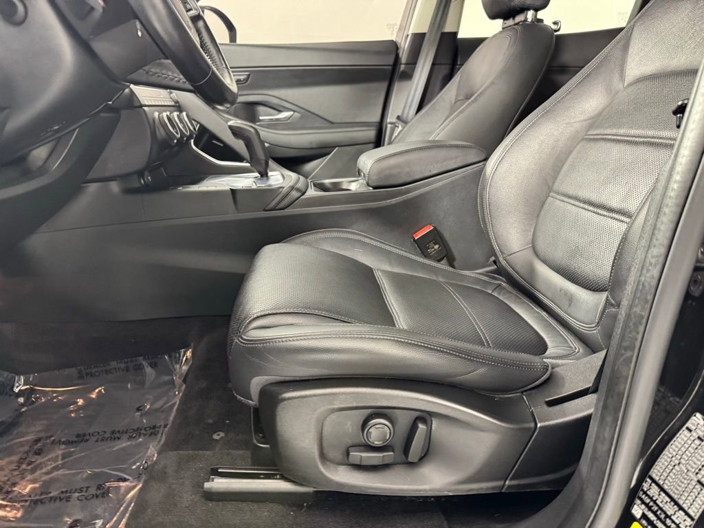 Used 2020 Jaguar E-PACE SE AWD/4WD image 14