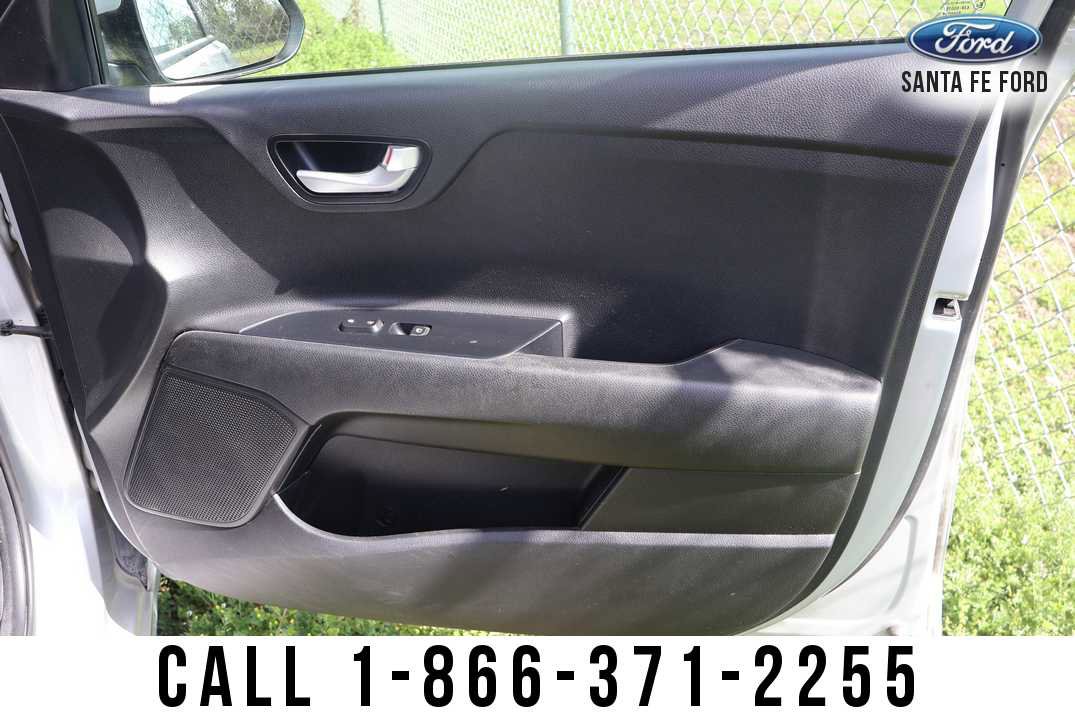 Used 2019 Kia Rio LX image 21