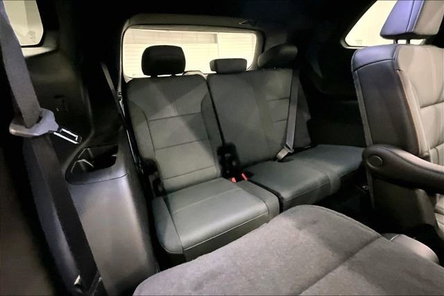 Used 2025 GMC Acadia AT4 w/ LPO, Floor Liner Package image 33