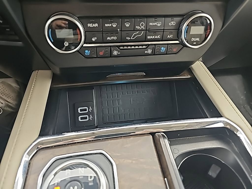 Used 2018 Ford Expedition Platinum image 49