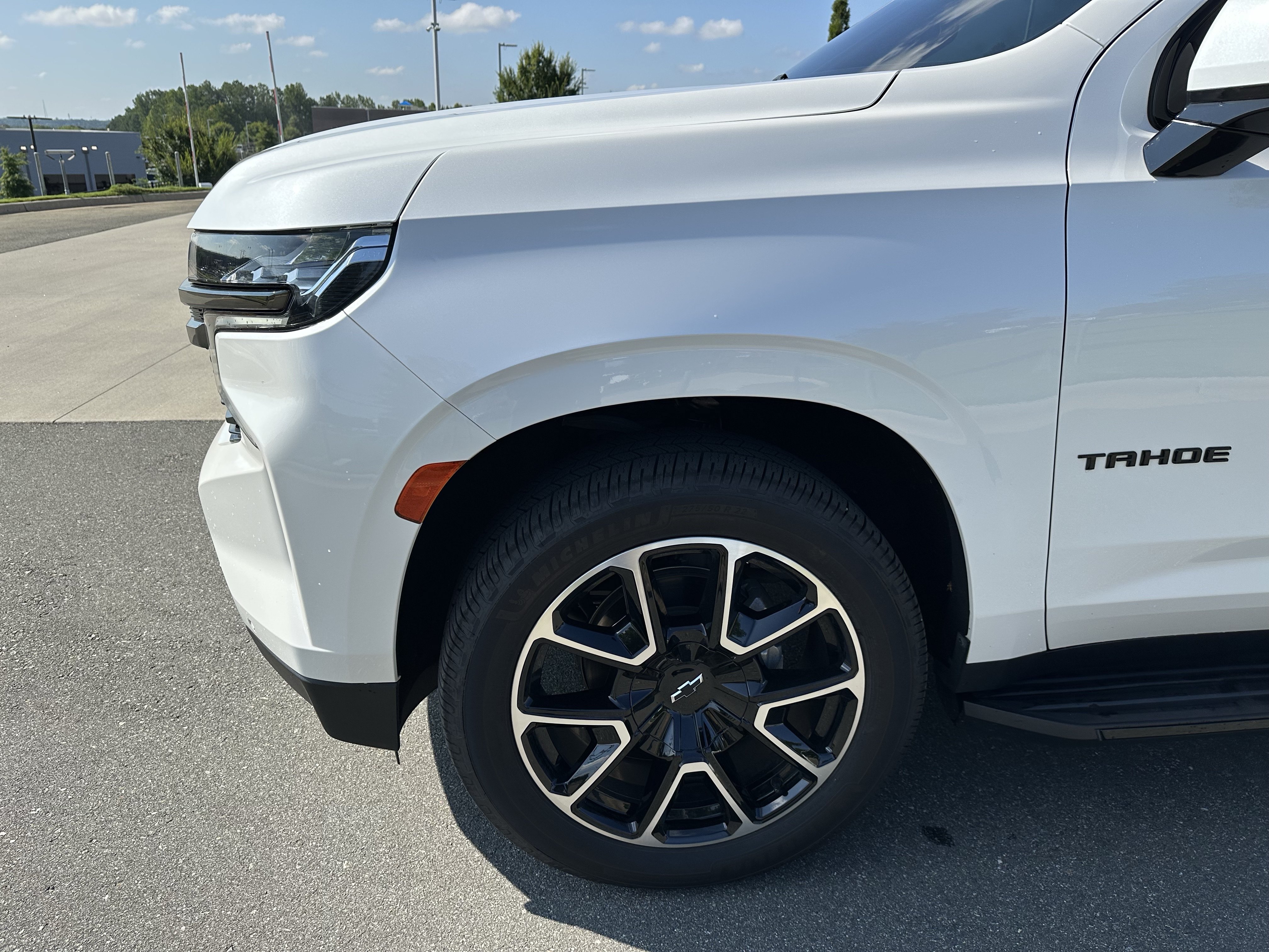 Used 2022 Chevrolet Tahoe RST w/ Luxury Package AWD/4WD image 14