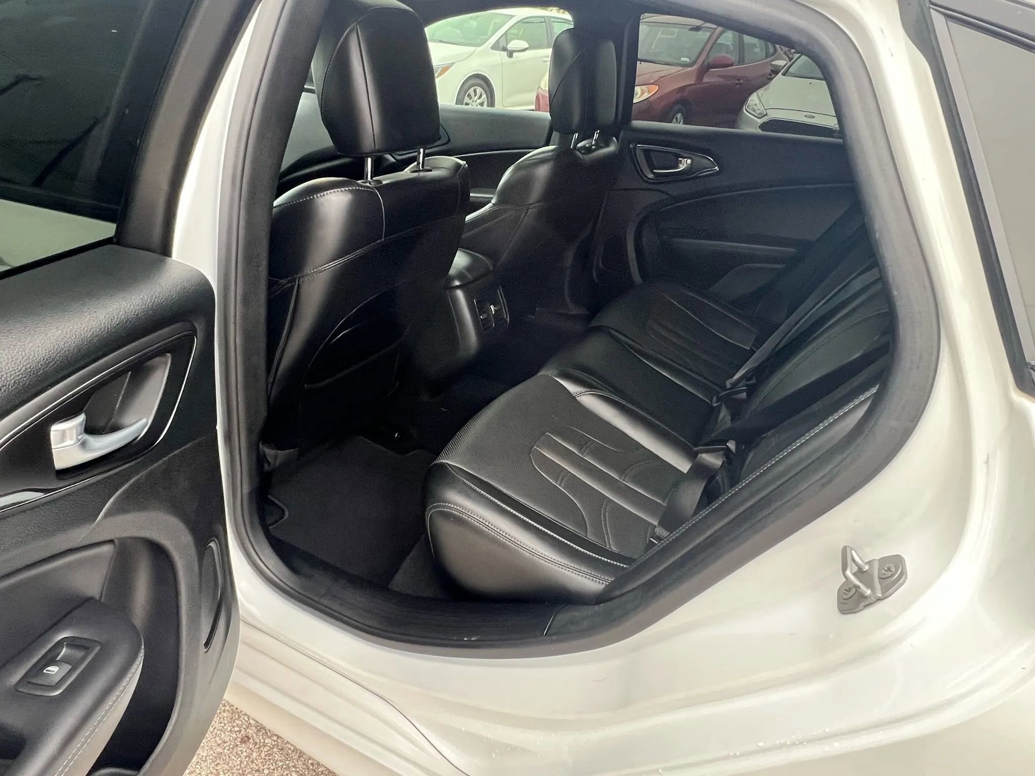 Used 2015 Chrysler 200 S w/ Navigation & Sound Group I image 19