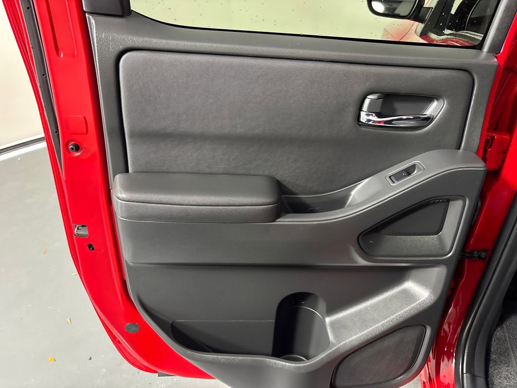 Used 2023 Nissan Frontier SV image 30