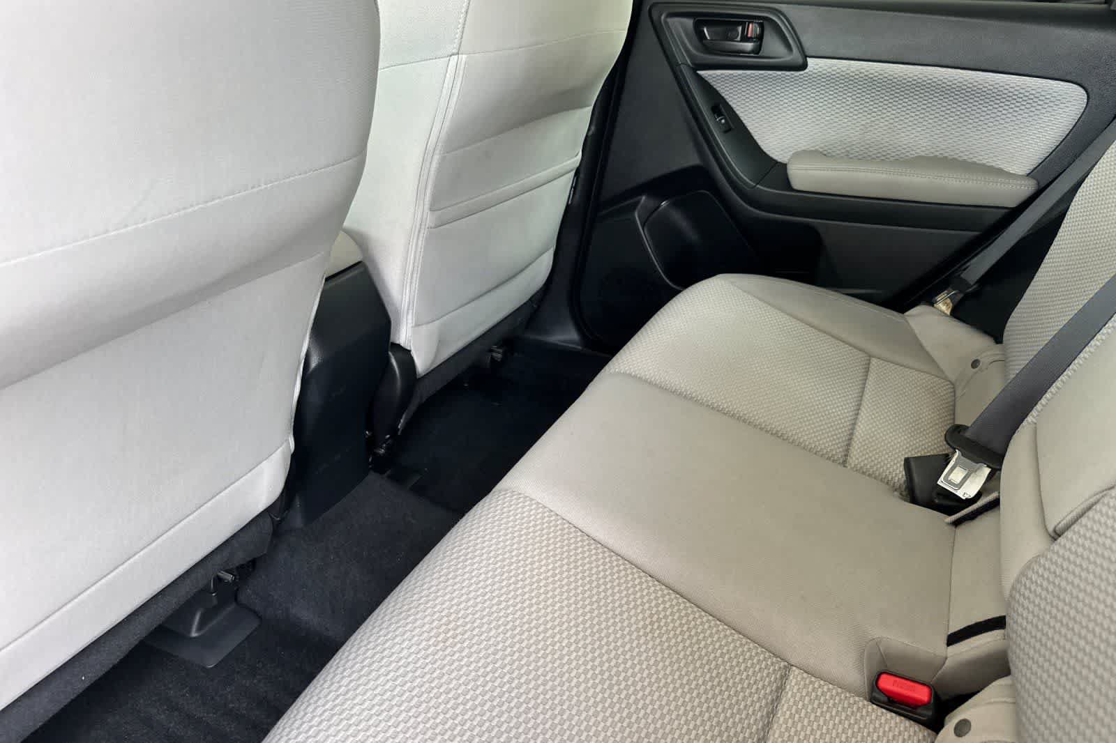 Used 2018 Subaru Forester 2.5i Premium AWD/4WD image 4