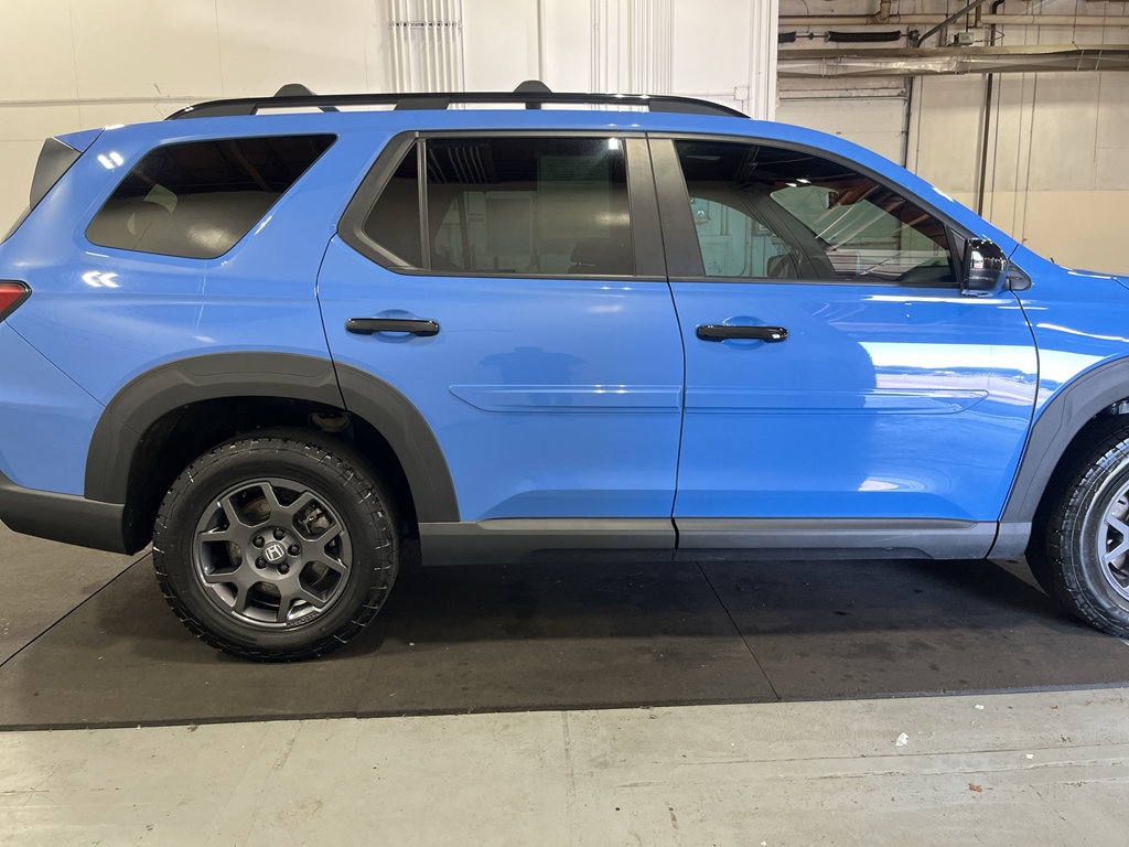 Used 2024 Honda Pilot TrailSport image 10