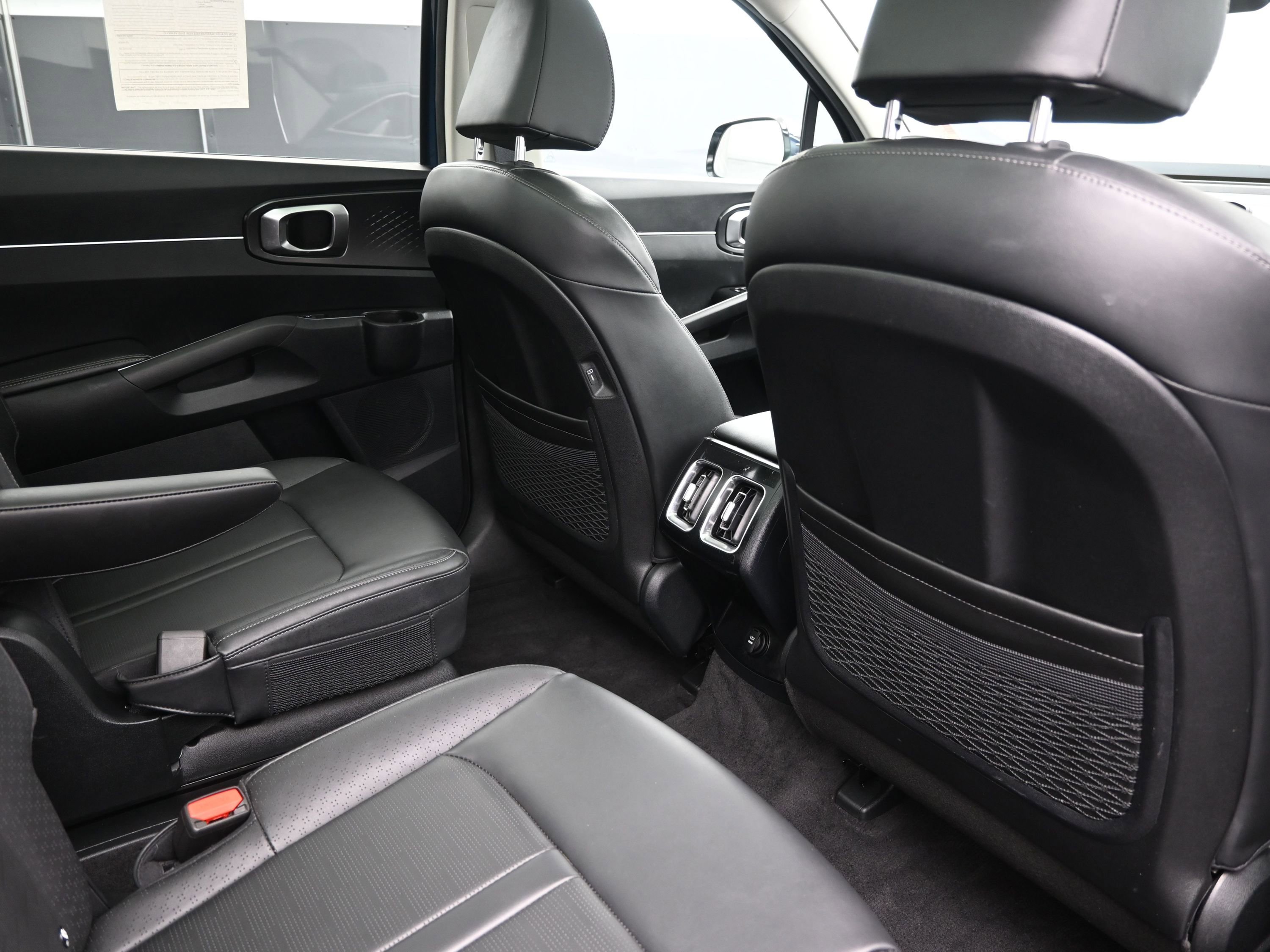 Used 2024 Kia Sorento EX w/ Panoramic Sunroof Package image 27