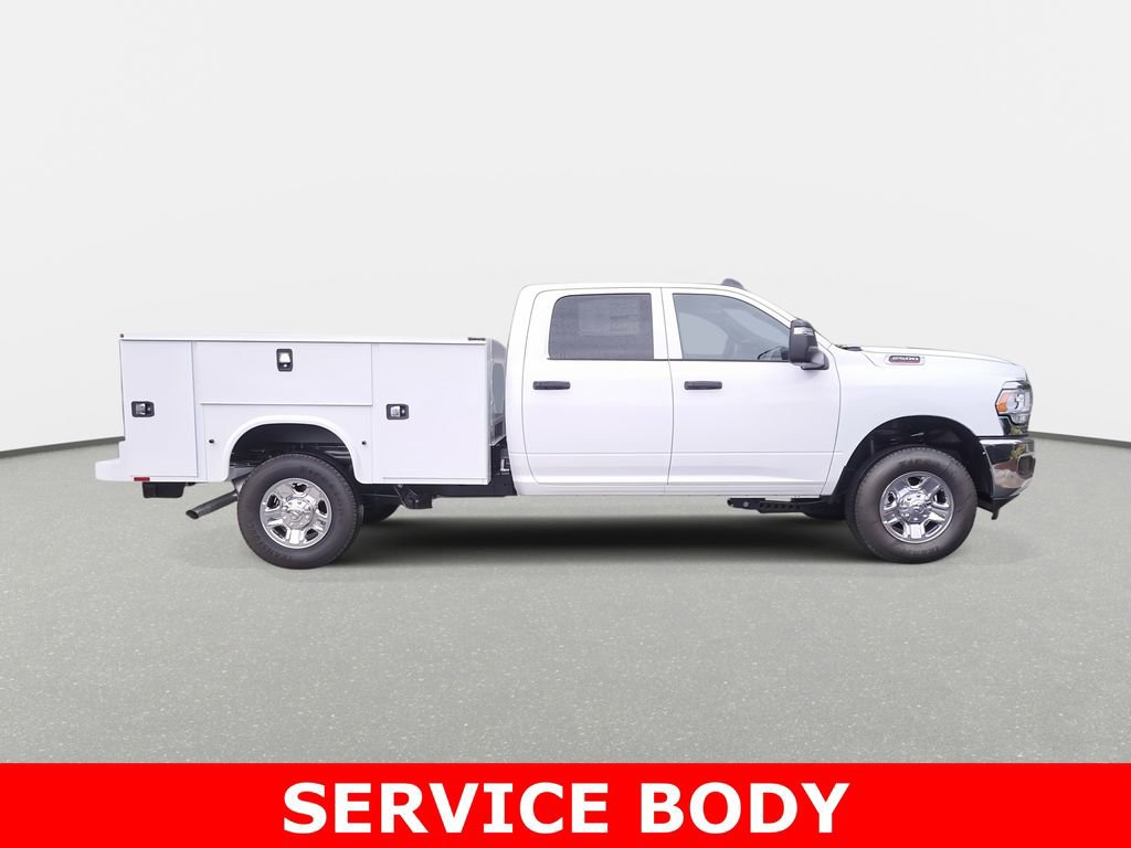 Used 2024 RAM 2500 Tradesman w/ Chrome Appearance Group image 4