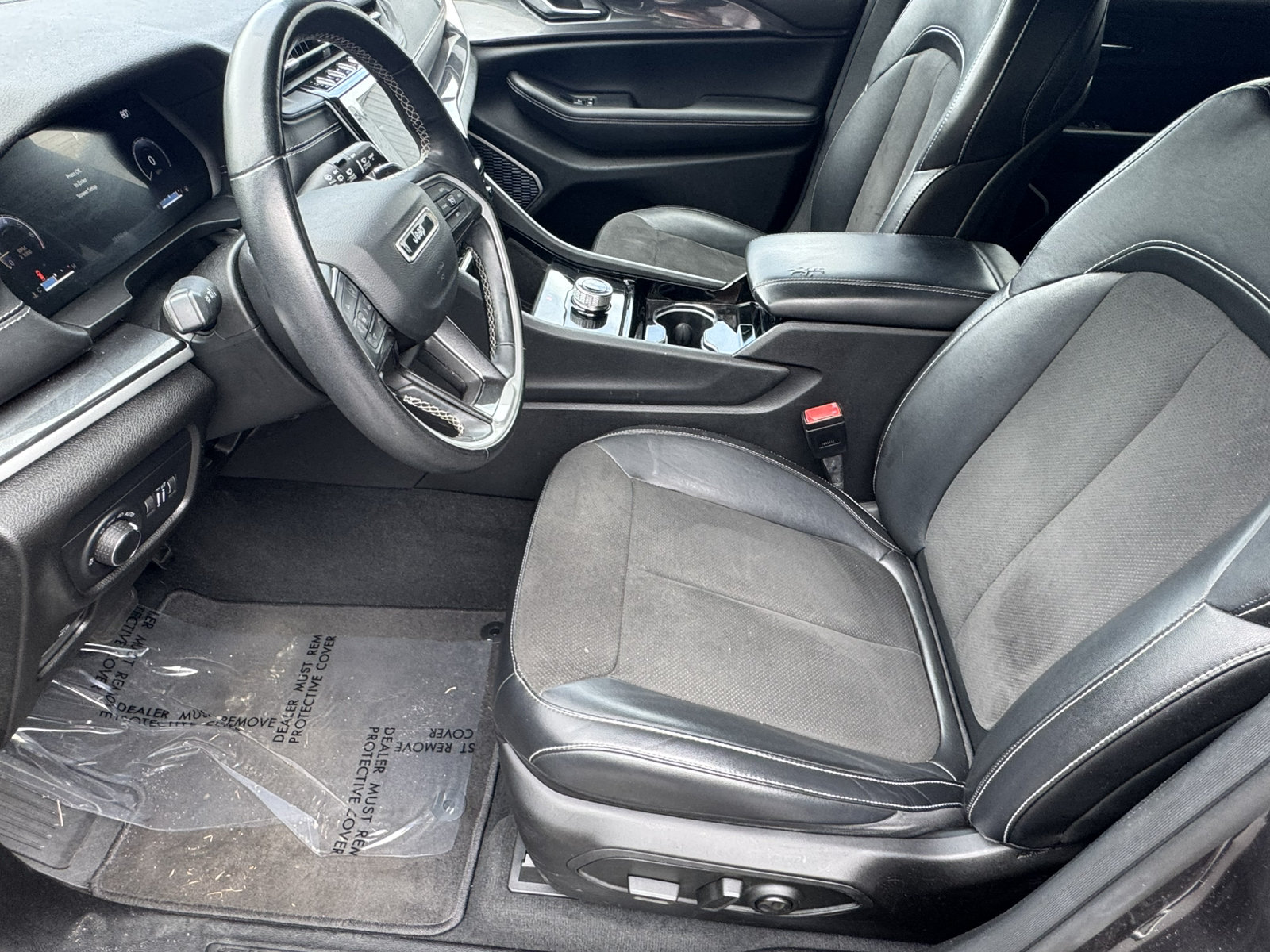 Used 2022 Jeep Grand Cherokee L Laredo AWD/4WD image 9