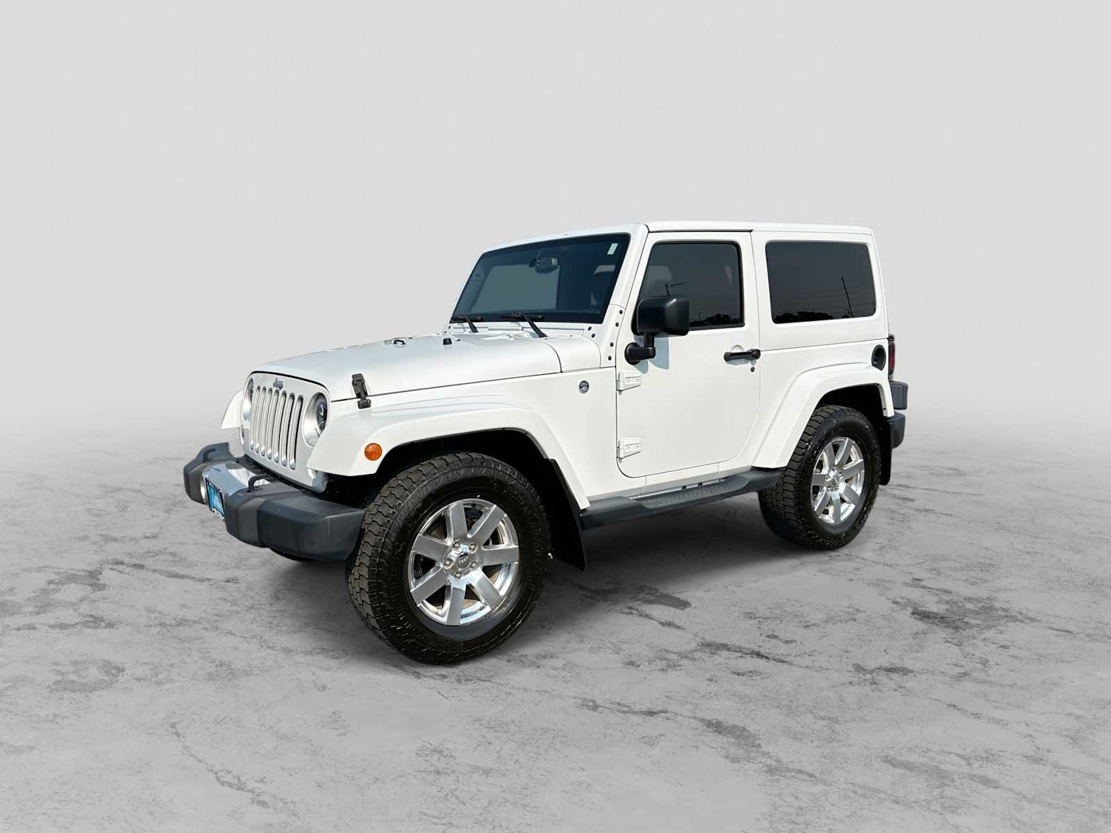 Used 2017 Jeep Wrangler Sahara w/ Connectivity Group AWD/4WD image 4