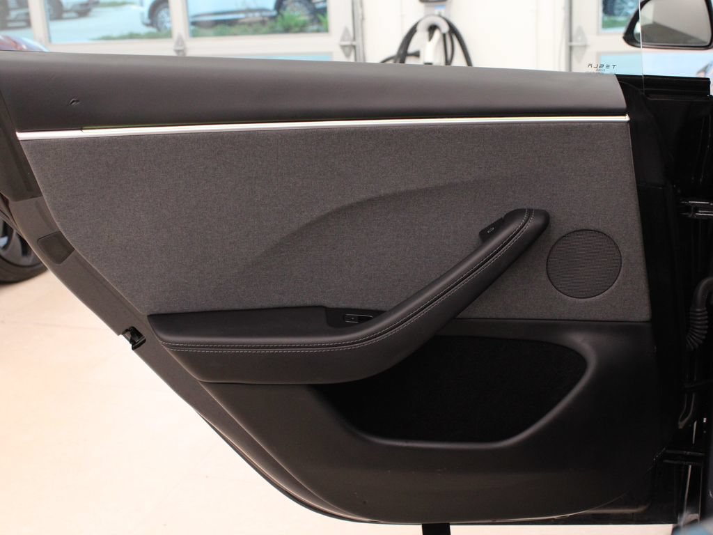 Used 2025 Tesla Model 3 Long Range RWD image 24