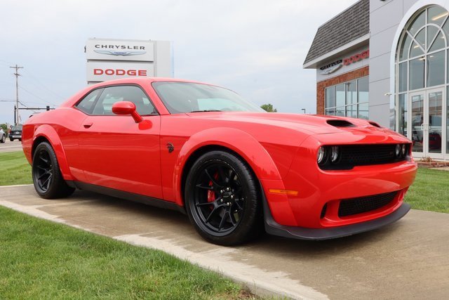 Used 2022 Dodge Challenger SRT Hellcat Redeye image 3