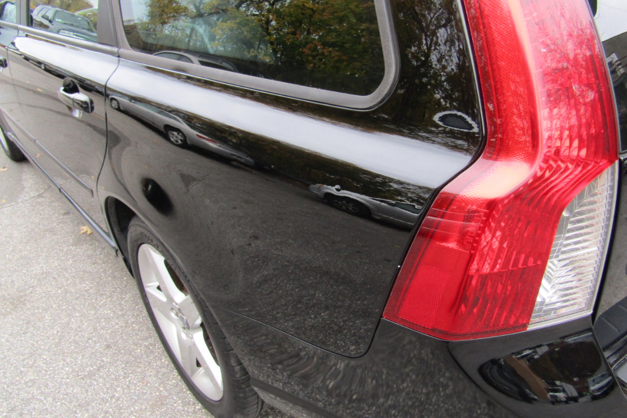 Used 2008 Volvo V50 2.4i image 4