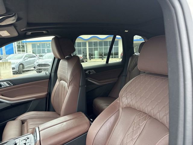 Used 2025 BMW X5 xDrive50e image 11