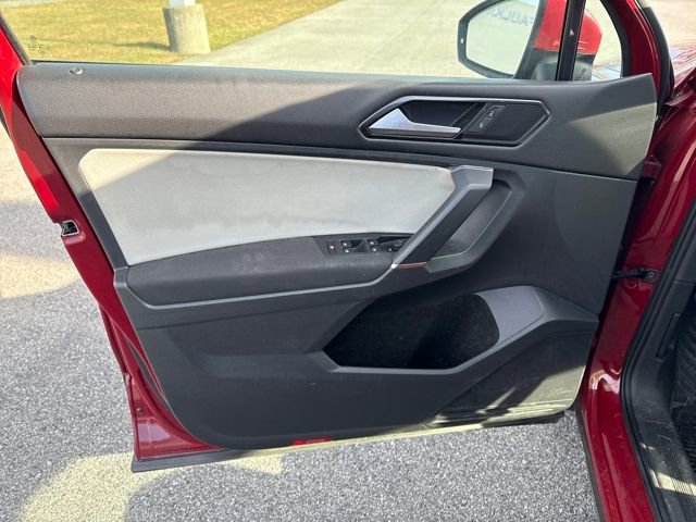 Used 2018 Volkswagen Tiguan S image 15