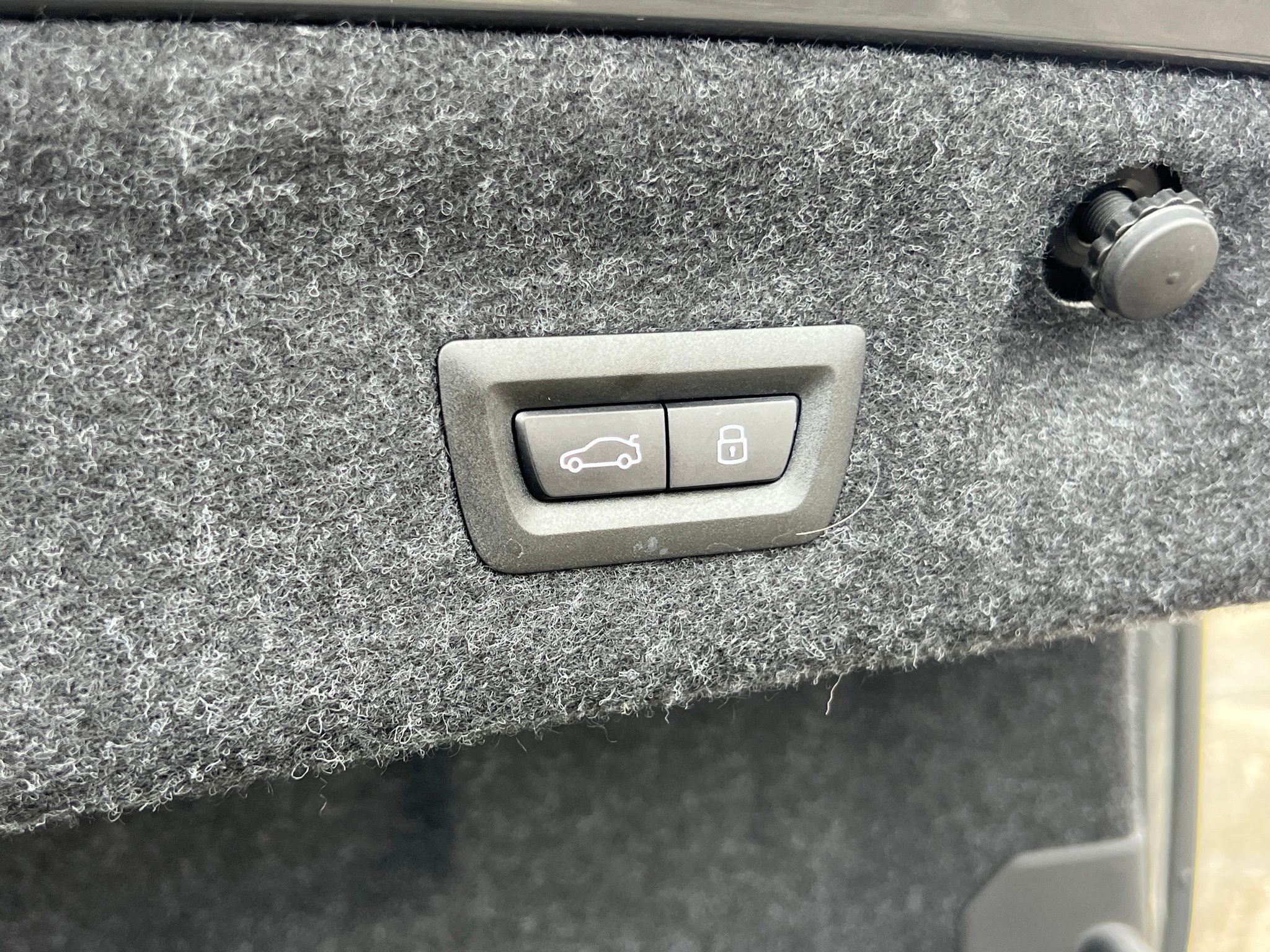 Used 2026 BMW M4 xDrive Competition w/ Executive Package image 27