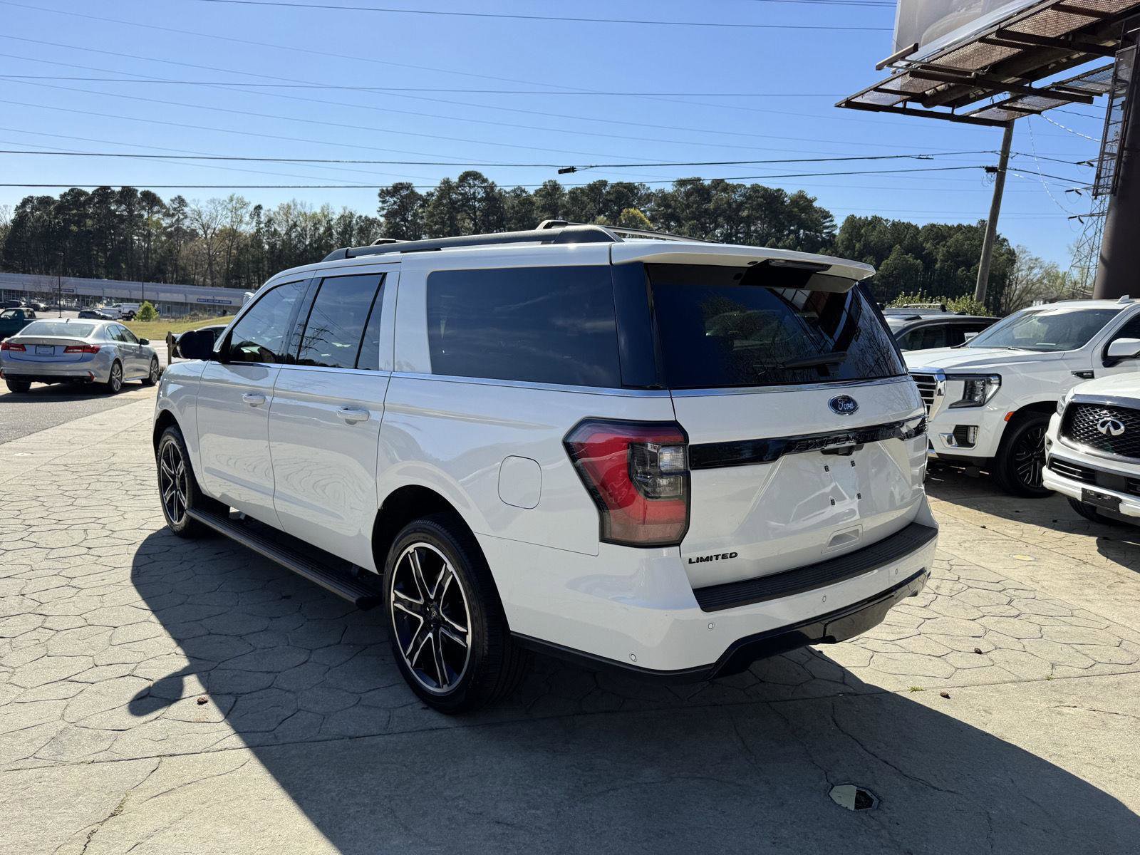 Used 2021 Ford Expedition Max Limited image 12