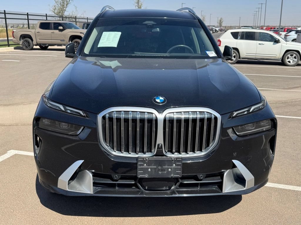 Used 2025 BMW X7 xDrive40i w/ Premium Package AWD/4WD image 9