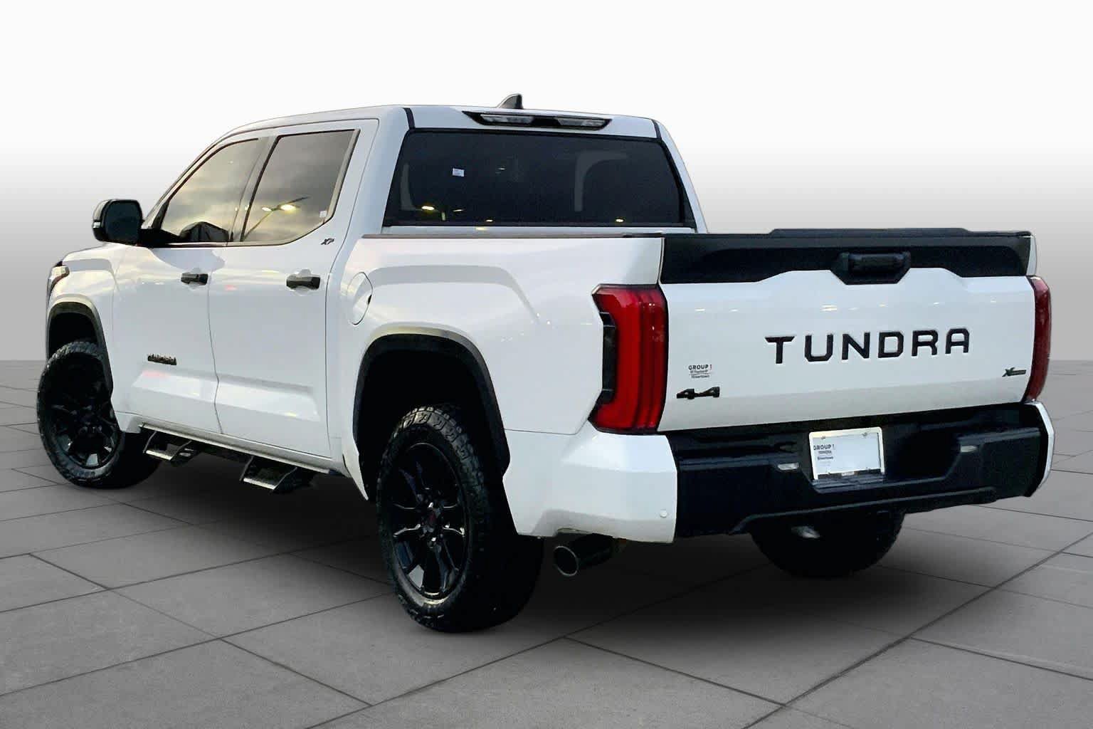 Used 2023 Toyota Tundra SR5 w/ SR5 Convenience Package AWD/4WD image 11