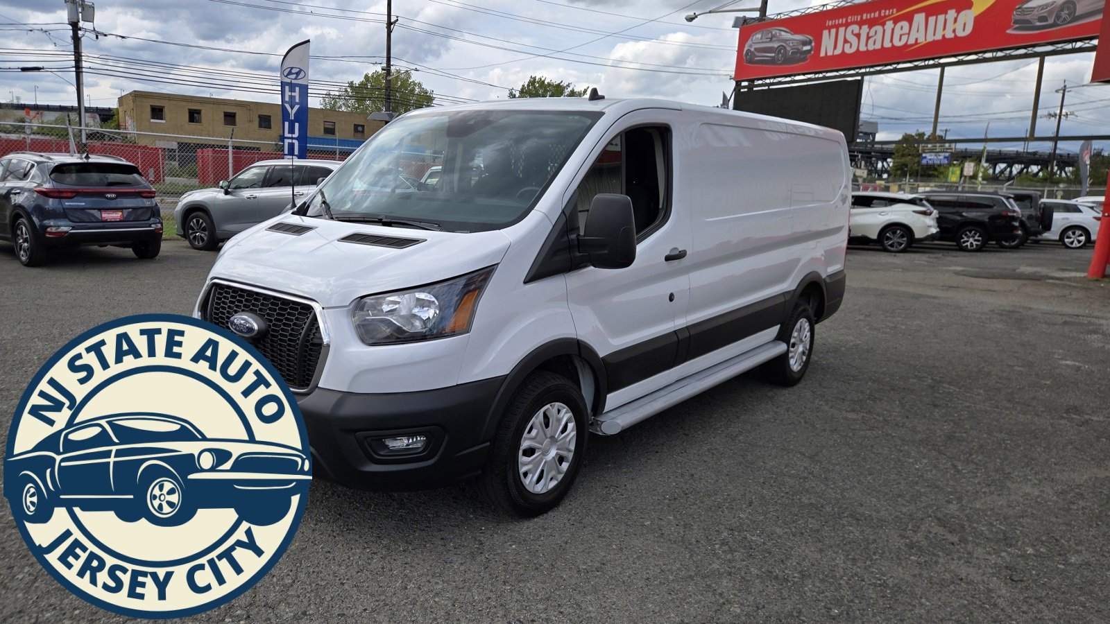 Used 2023 Ford Transit 250 Low Roof w/ Exterior Upgrade Package image 3