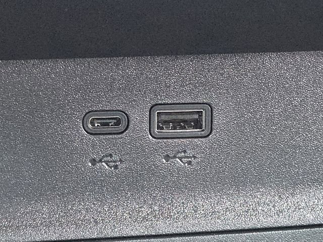 New 2026 Chevrolet Equinox LT w/ Convenience Package II FWD image 8