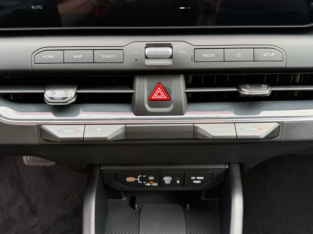 New 2025 Kia K4 EX image 19