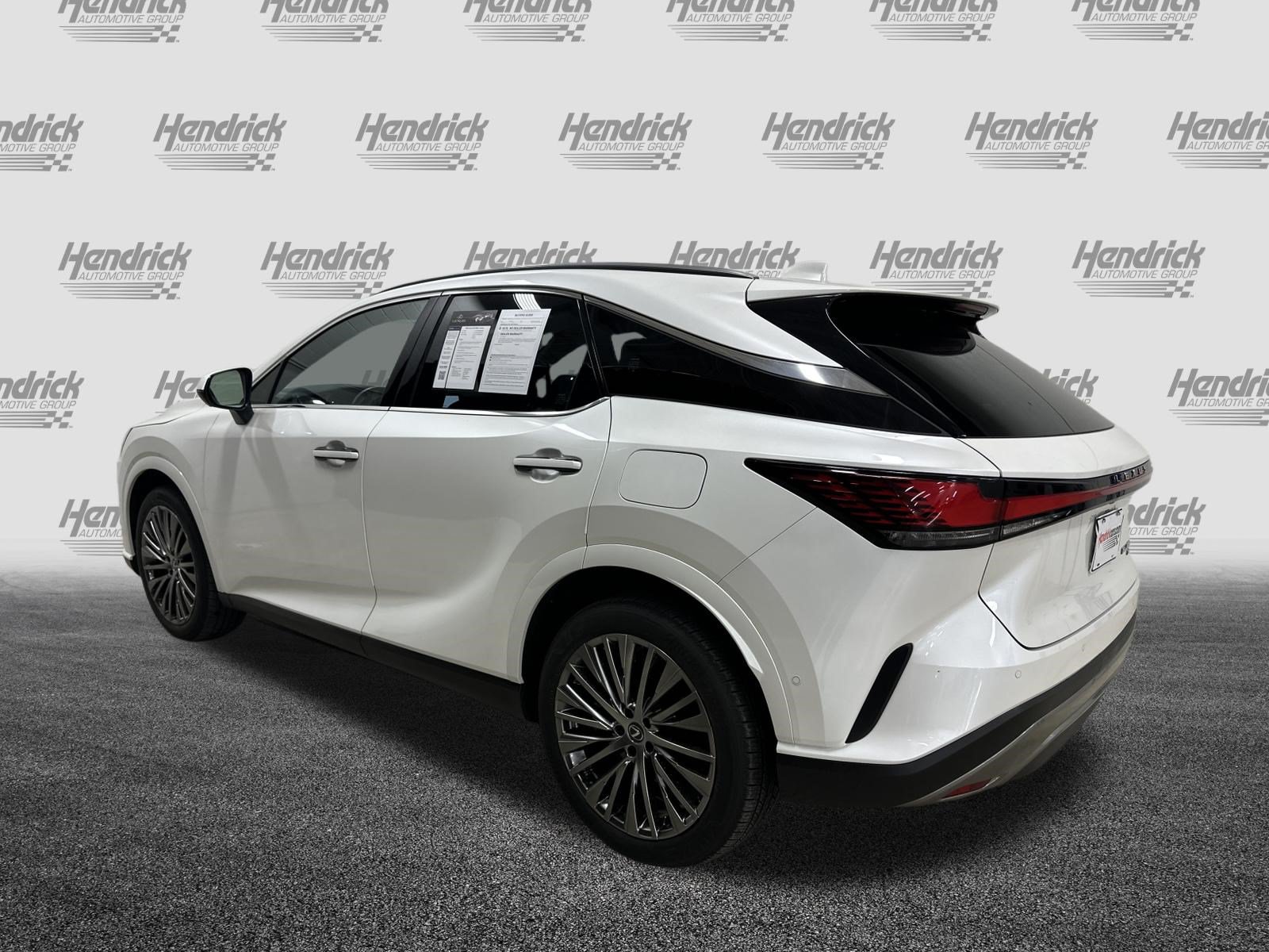 Certified 2025 Lexus RX 450h AWD w/ Convenience Package image 8