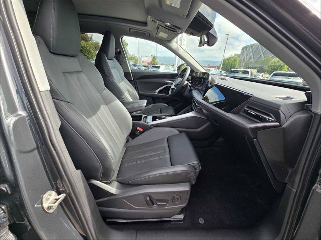 Used 2025 Audi Q5 Premium Plus w/ Premium Plus AWD/4WD image 11