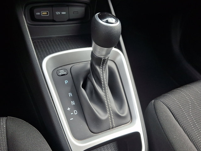 Certified 2022 Hyundai Venue SE FWD image 22