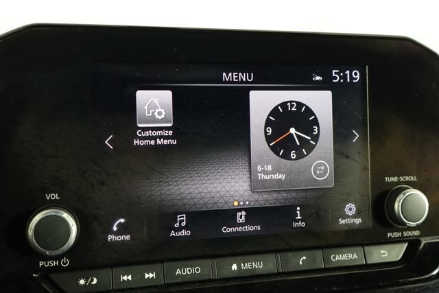 Used 2025 Nissan Pathfinder Rock Creek AWD/4WD image 32