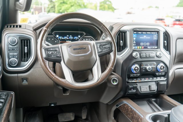 Used 2022 GMC Sierra 1500 Denali w/ Denali Reserve Package AWD/4WD image 17