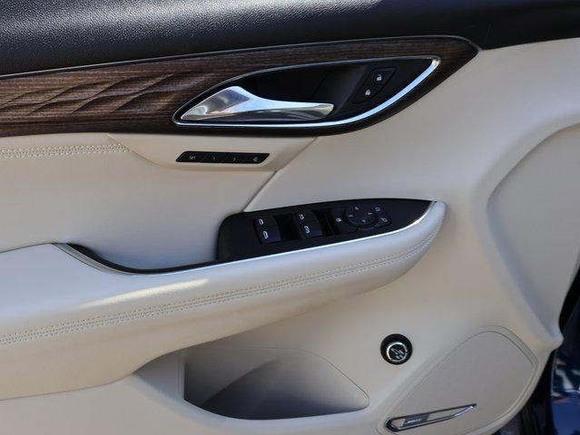 Certified 2022 Buick Envision Avenir w/ Technology Package II image 26